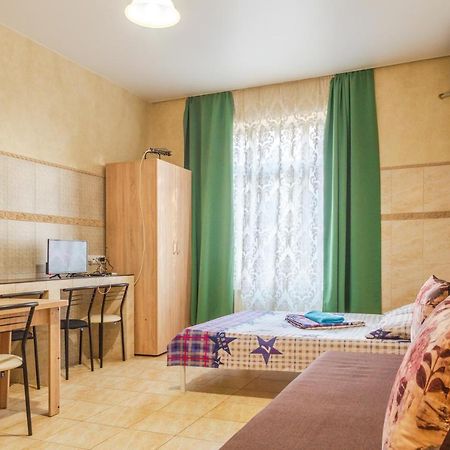 Квартира По Улице Коновальца, 36-Э Kiev Esterno foto
