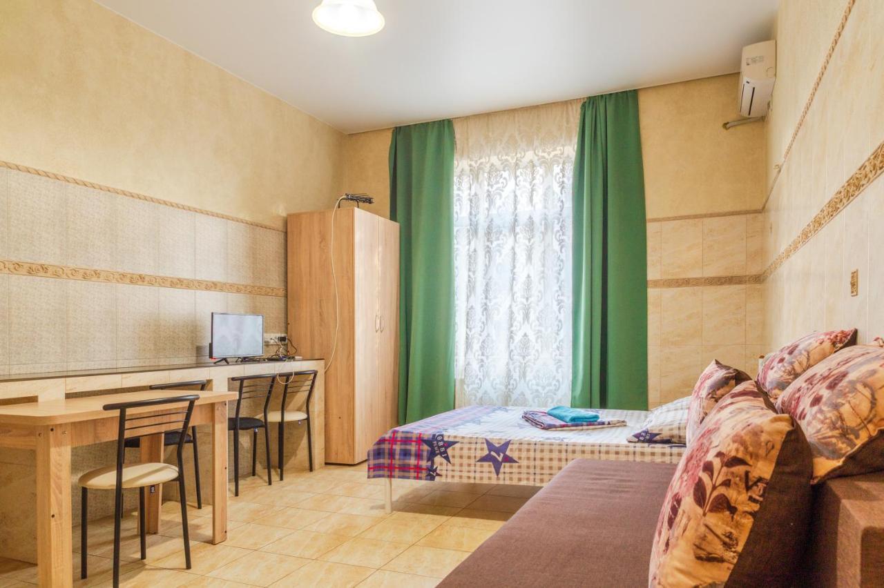 Квартира По Улице Коновальца, 36-Э Kiev Esterno foto